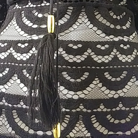 WOMENS LACE TOP SIZE M - Picture 3 of 8